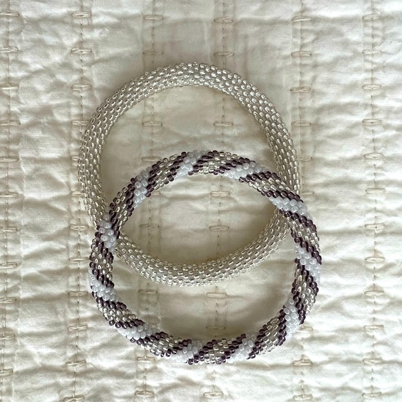 Sashka Co. Handcrafted Glass Bead Bracelets set of 2 pictured 🌈 - Picture 1 of 2